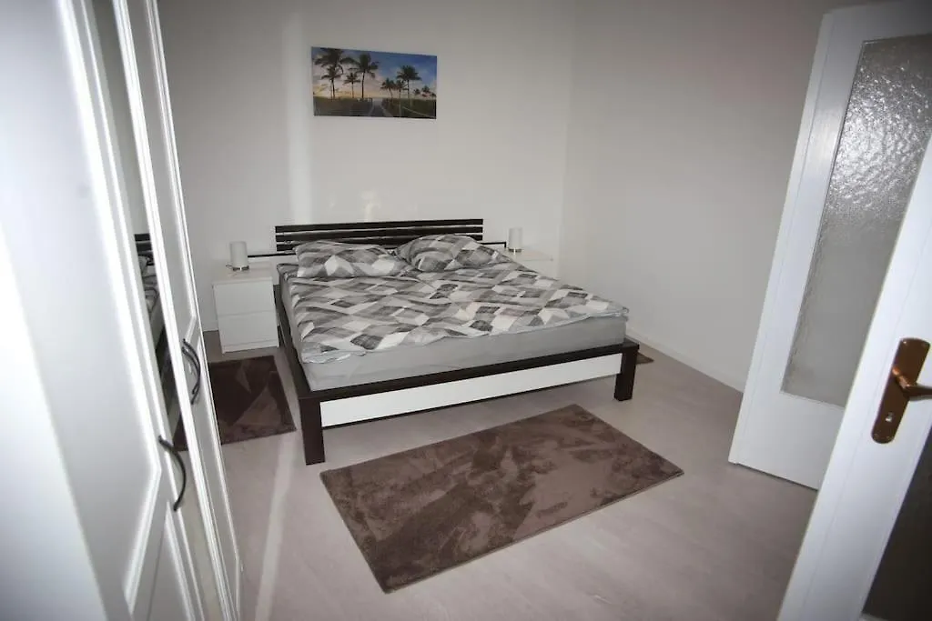 Apartamento Frisch Sanierte 2 Raum Wohnung Suedstadt Hanôver Alemanha